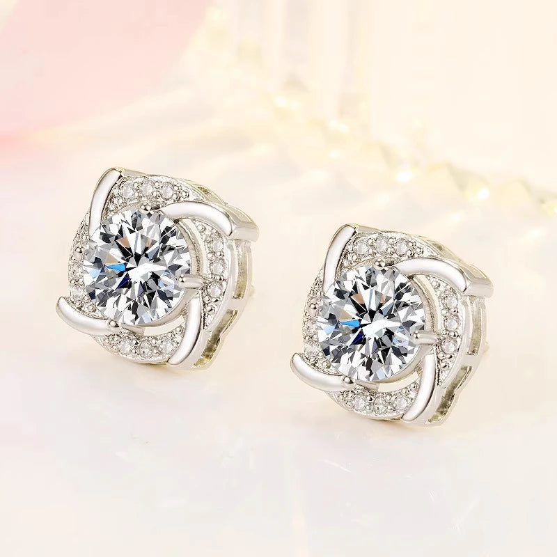 Windmill Stud Earrings (CARAT)