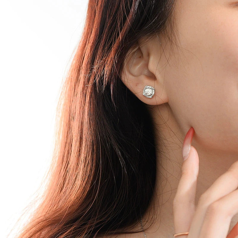 Windmill Stud Earrings (CARAT)